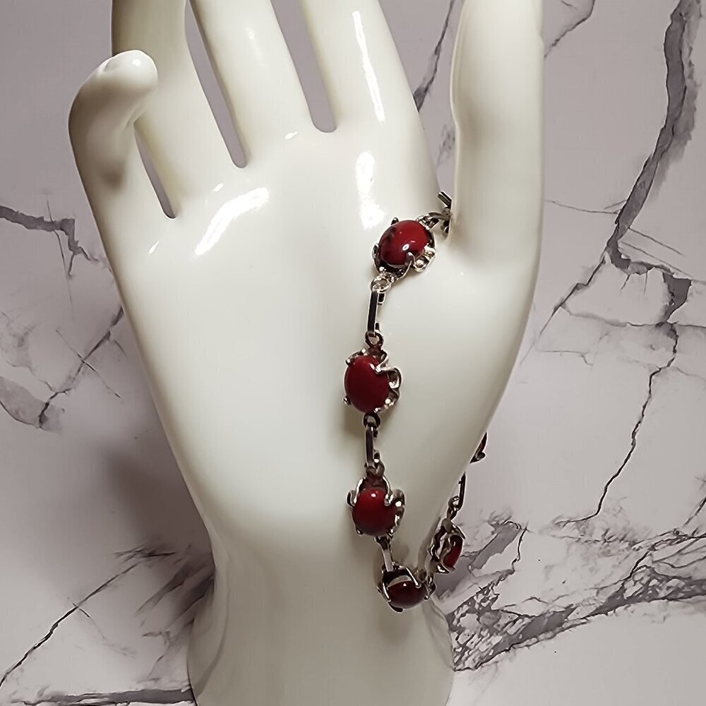 925 Silver Red cabochon Jasper Toggle Bracelet